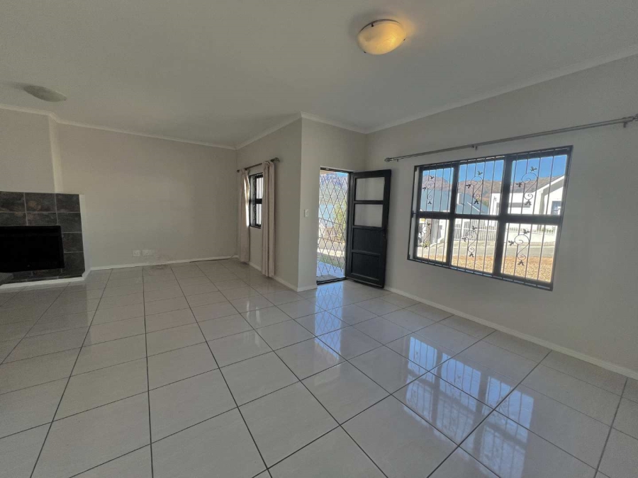 3 Bedroom Property for Sale in Pniel Western Cape